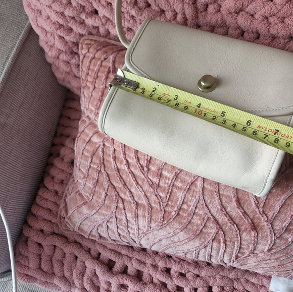 Coach Cream Crossbody Bag with Gold Button - Picture 4 of 10